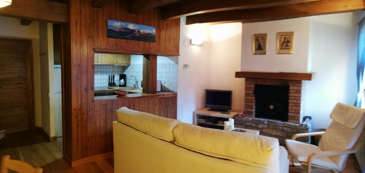 Coqueto Apartamento Duplex En Roda de Isábena Zewnętrze zdjęcie