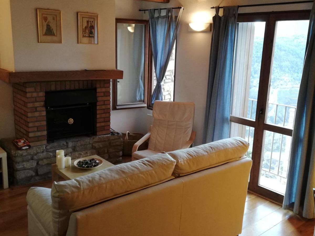 Coqueto Apartamento Duplex En Roda de Isábena Zewnętrze zdjęcie